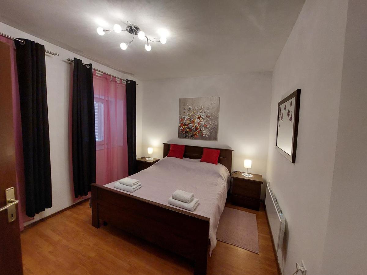 Rozmari Apartment